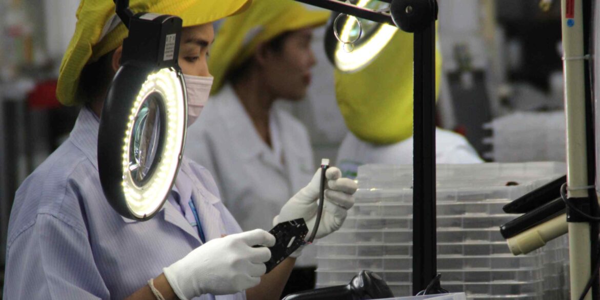 Kaga Electronics Bangun Pabrik di Singapura, Apa Dampaknya?