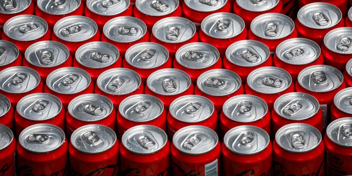 Krisis Iran Dorong Kenaikan Harga Kaleng Coca-Cola Swire