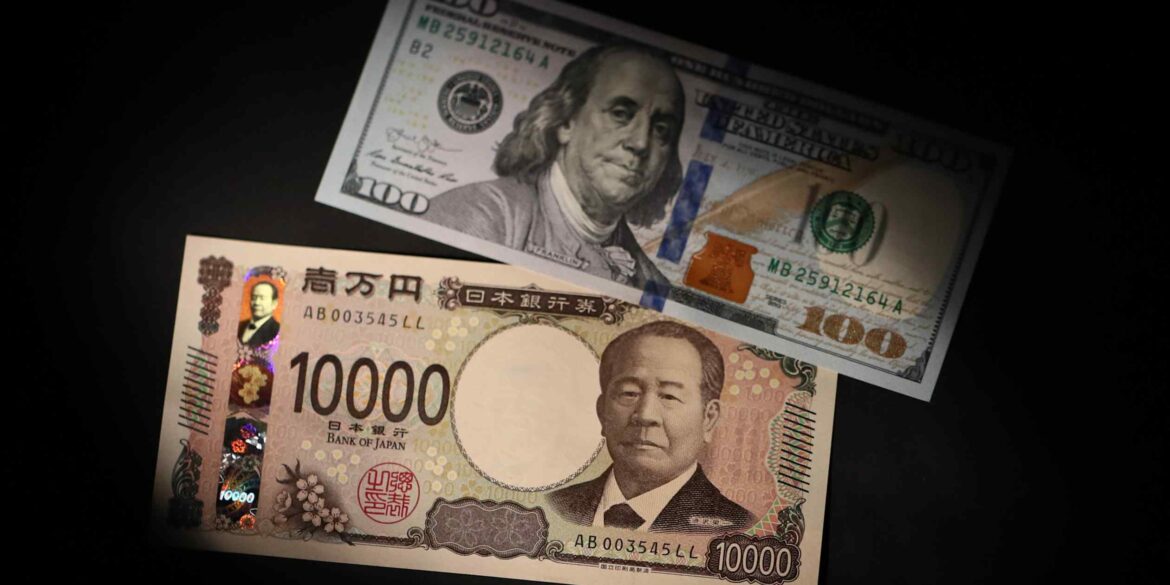 Yen Mendekati 160 per Dolar, Intervensi Valuta Tak Terjadi?