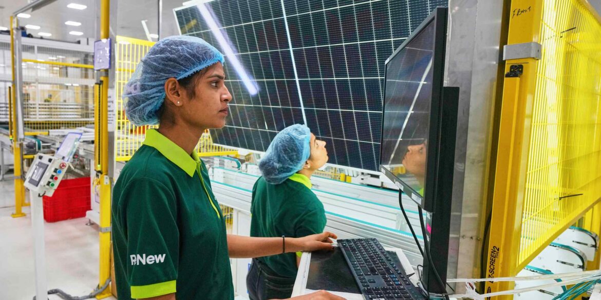 Ekspor Panel Surya India Terhambat Meski Harga Turun