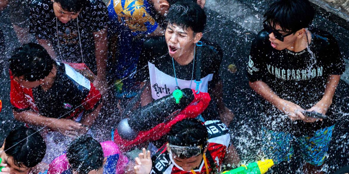 Festival Air Thailand Ceria Meski Harga BBM Tinggi